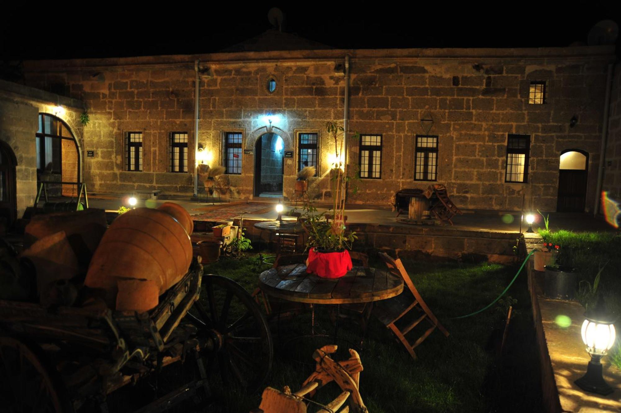 Osmanoglu Hotel Guzelyurt Buitenkant foto