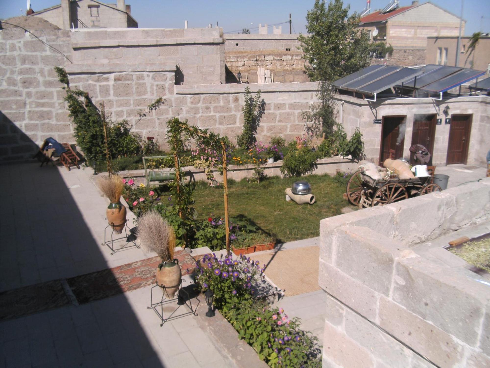 Osmanoglu Hotel Guzelyurt Buitenkant foto