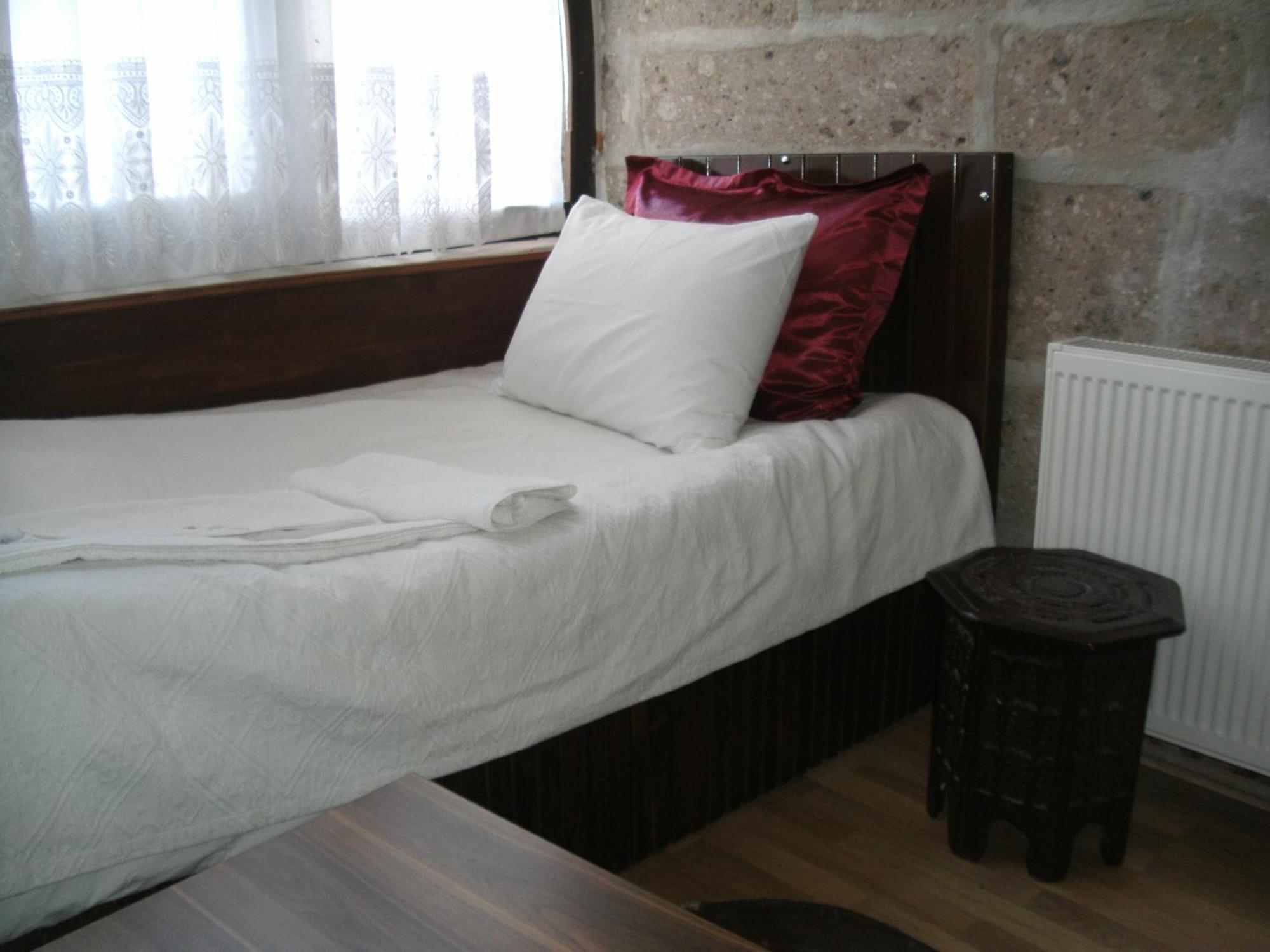 Osmanoglu Hotel Guzelyurt Buitenkant foto